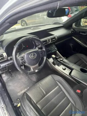 2014 Lexus Is — foto 8 / 9