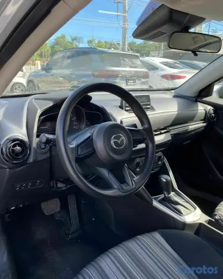2020 Mazda Demio — foto 6 / 10