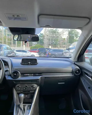 2020 Mazda Demio — foto 8 / 10