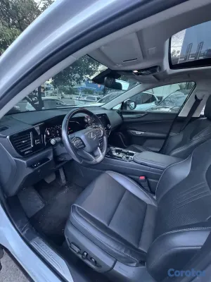 2023 Lexus NX — foto 9 / 12