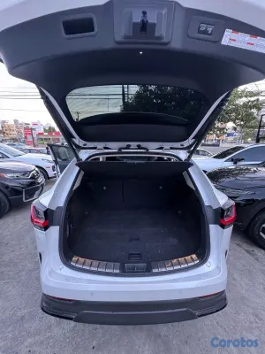 2023 Lexus NX — foto 11 / 12
