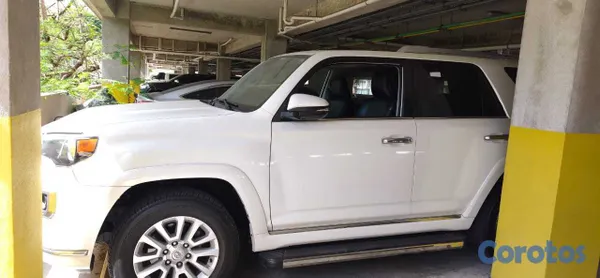 2018 Toyota Fortuner — foto 2 / 8