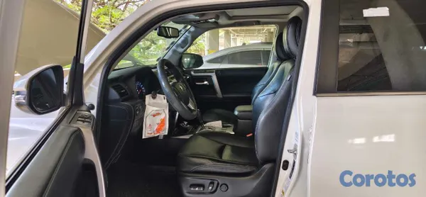 2018 Toyota Fortuner — foto 5 / 8