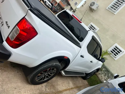 2024 Nissan Frontier