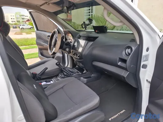 2024 Nissan Frontier — foto 6 / 13