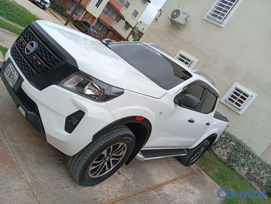 2024 Nissan Frontier — foto 12 / 13