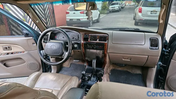 1996 Toyota 4 Runner — foto 6 / 9