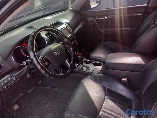 2012 Kia Sorento — foto 5 / 10