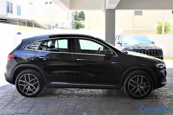 2026 Mercedes-Benz Clase EQA 350 4MATIC — foto 9 / 10