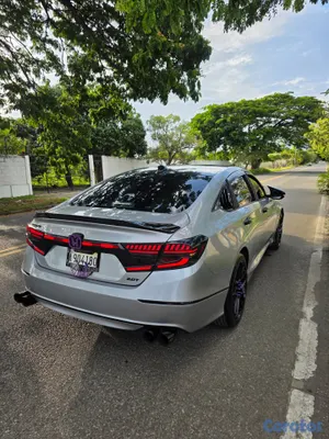 2019 Honda Accord — foto 7 / 10