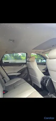 2019 Honda Accord — foto 8 / 10