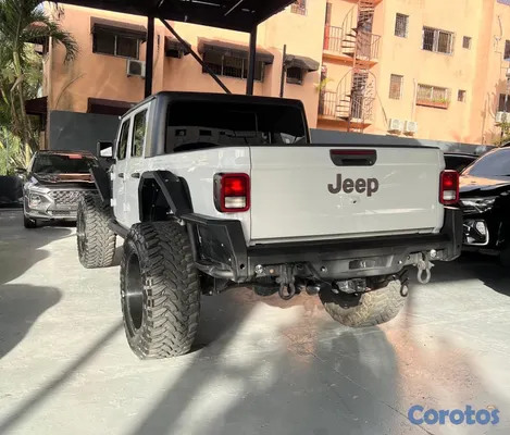 2020 Jeep Gladiator — foto 6 / 7