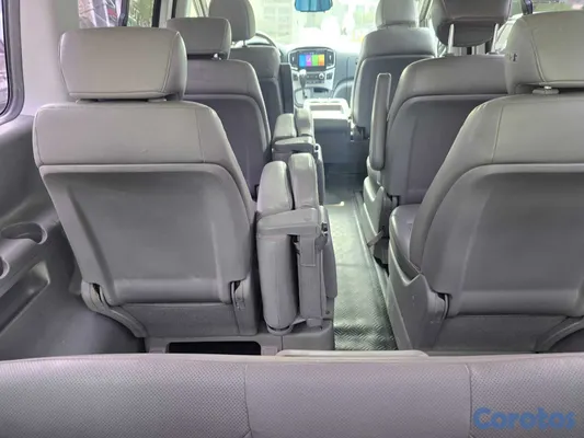 2021 Hyundai Grand Starex — foto 8 / 10