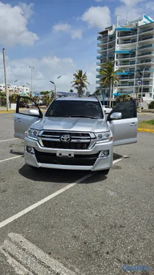 2009 Toyota Land Cruiser — foto 12 / 13