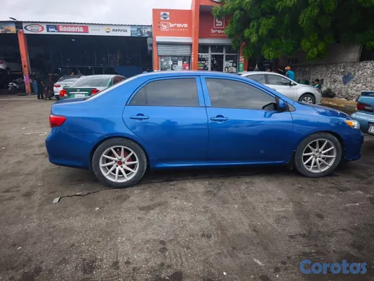 2009 Toyota Corolla — foto 7 / 14