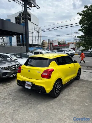 2022 Suzuki Swift — foto 7 / 10