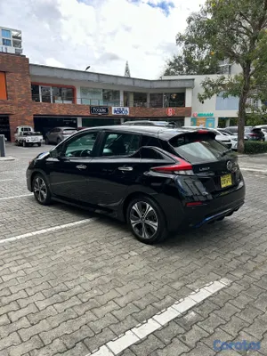 2020 Nissan Leaf — foto 7 / 14