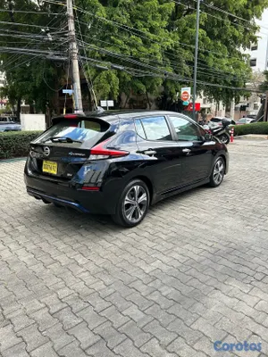 2020 Nissan Leaf — foto 8 / 14