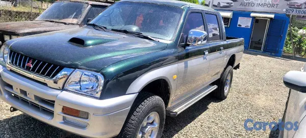 2002 Mitsubishi L200 — foto 4 / 6