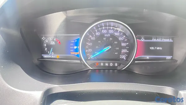 2018 Ford Explorer — foto 10 / 16