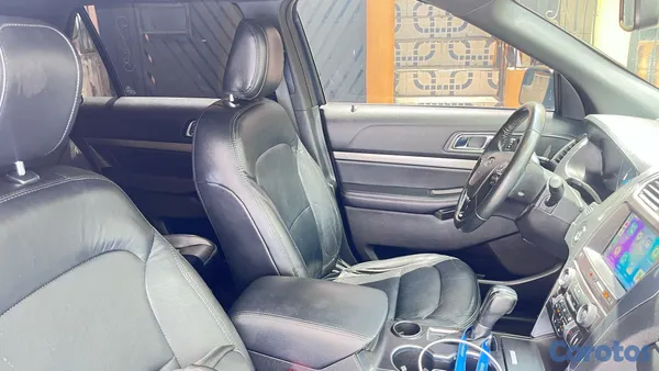 2018 Ford Explorer — foto 15 / 16