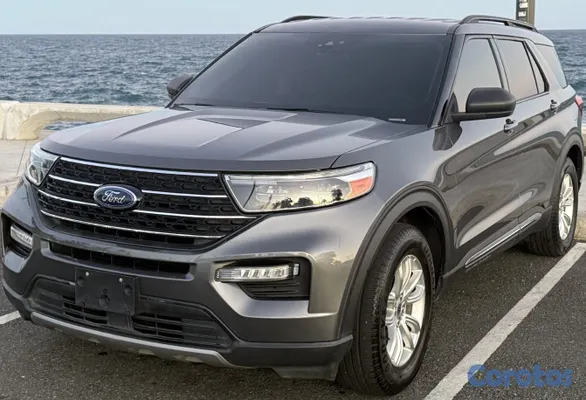 2021 Ford Explorer — foto 6 / 9