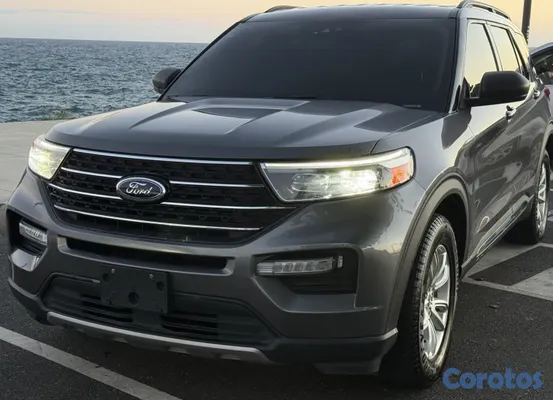 2021 Ford Explorer — foto 7 / 9