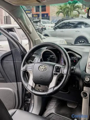 2011 Toyota Land Cruiser Prado — foto 4 / 11