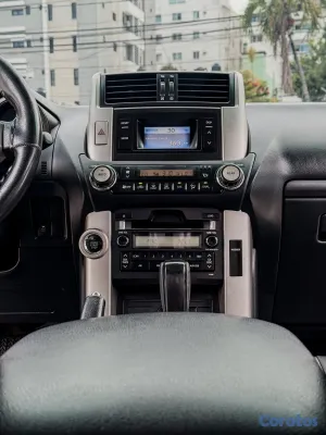 2011 Toyota Land Cruiser Prado — foto 9 / 11