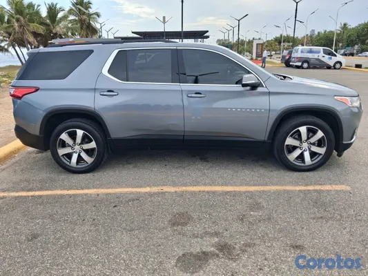 2021 Chevrolet Traverse — foto 2 / 13