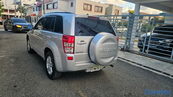 2008 Suzuki Grand Vitara — foto 5 / 11