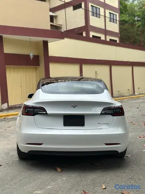 2021 Tesla Model 3 — foto 2 / 6