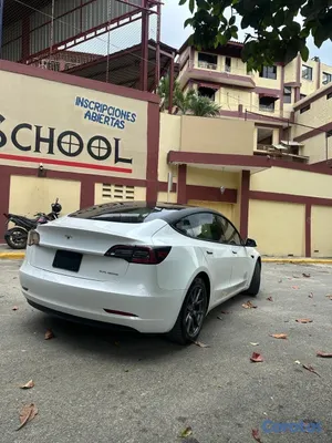 2021 Tesla Model 3 — foto 3 / 6