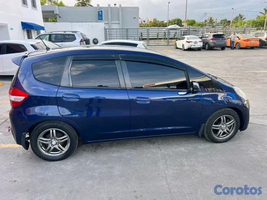2011 Honda Fit — foto 6 / 13