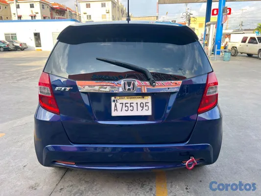 2011 Honda Fit — foto 7 / 13