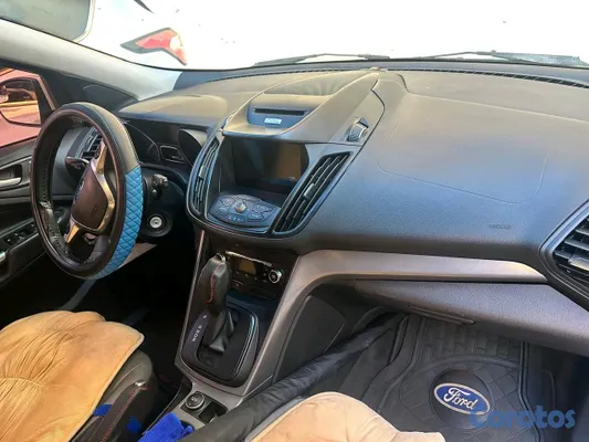 2016 Ford Escape — foto 5 / 11
