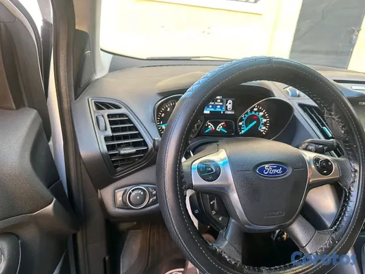 2016 Ford Escape — foto 10 / 11