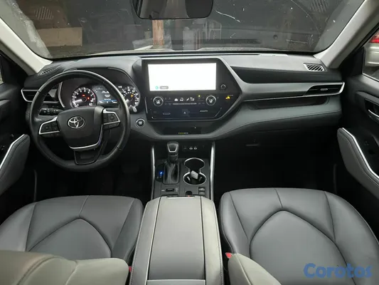 2023 Toyota Highlander — foto 9 / 10