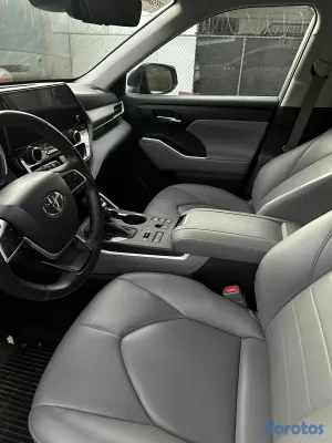 2023 Toyota Highlander — foto 10 / 10