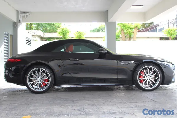 2026 Mercedes-Benz Clase SL 55-AMG — foto 3 / 9
