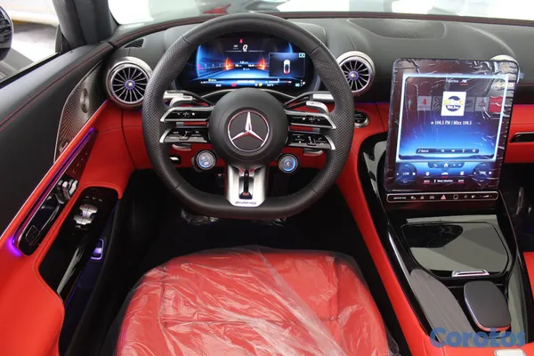 2026 Mercedes-Benz Clase SL 55-AMG — foto 9 / 9