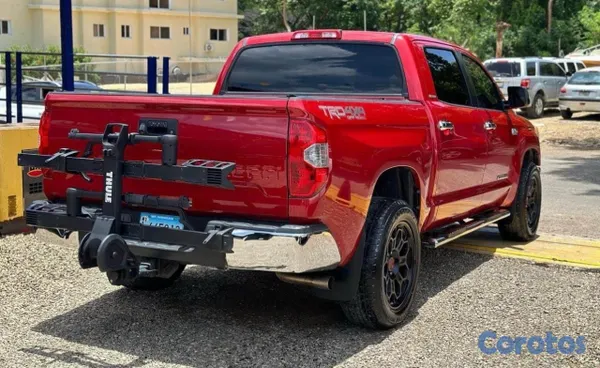 2014 Toyota Tundra — foto 2 / 6
