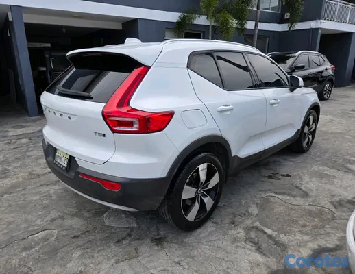2021 Volvo Xc60 — foto 4 / 10