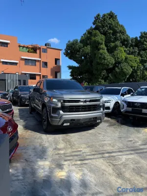 2023 Chevrolet Silverado — foto 2 / 16