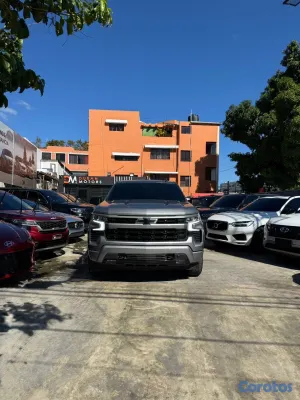 2023 Chevrolet Silverado — foto 3 / 16
