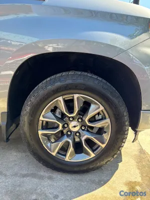 2023 Chevrolet Silverado — foto 14 / 16