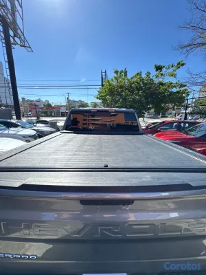 2023 Chevrolet Silverado — foto 15 / 16
