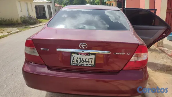 2004 Toyota Camry — foto 2 / 4