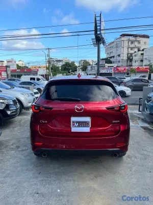 2025 Mazda CX-5 — foto 8 / 12