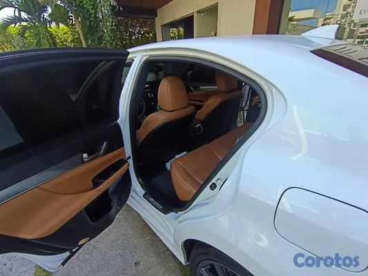 2015 Lexus Gs — foto 5 / 8
